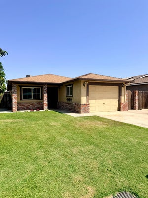 301 MARIPOSA ST, KINGSBURG, CA 93631 - Image ebcef497adebb9b092c21d1391cabe42/2193803393