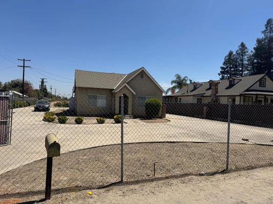 5528 S ELM AVE, FRESNO, CA 93706 - Image ec19538bb2d4b9799fdde2c6b4bd0b90/335957110