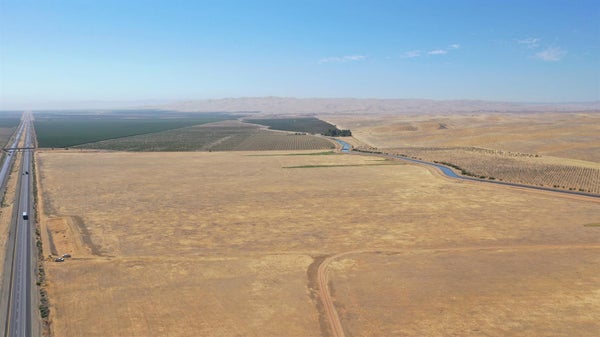 RD 5 1/2, FIREBAUGH, CA 93622 - Image f2b397d930db820e8a28c8485dd035d6/1844208095
