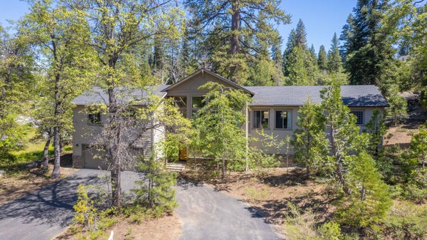 42021 BRETZE CAMP LN, SHAVER LAKE, CA 93664 - Image f4cfbd82cc9889cb150d43a204dbd7a8/2815339833