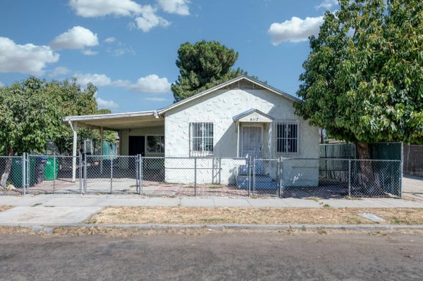 4117 E KAVILAND AVE, FRESNO, CA 93725 - Image fef31d72199aaf459ab55b8d1cfaabfd/784626293