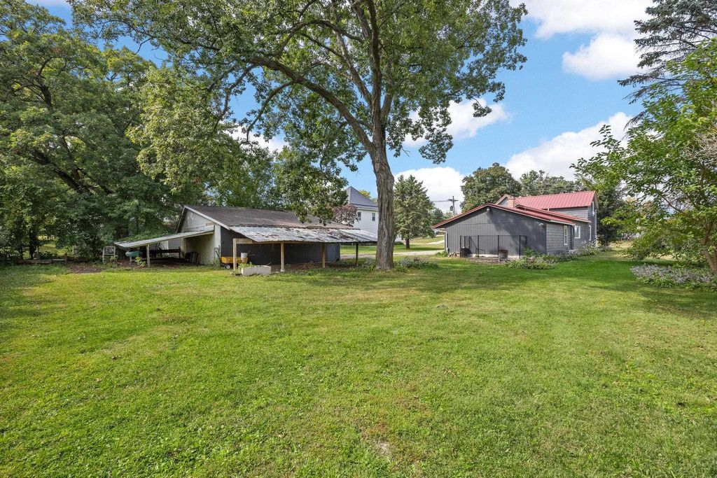 Photo of 531 E Linn Street, Coggon, IA 52218 (MLS # 153014)