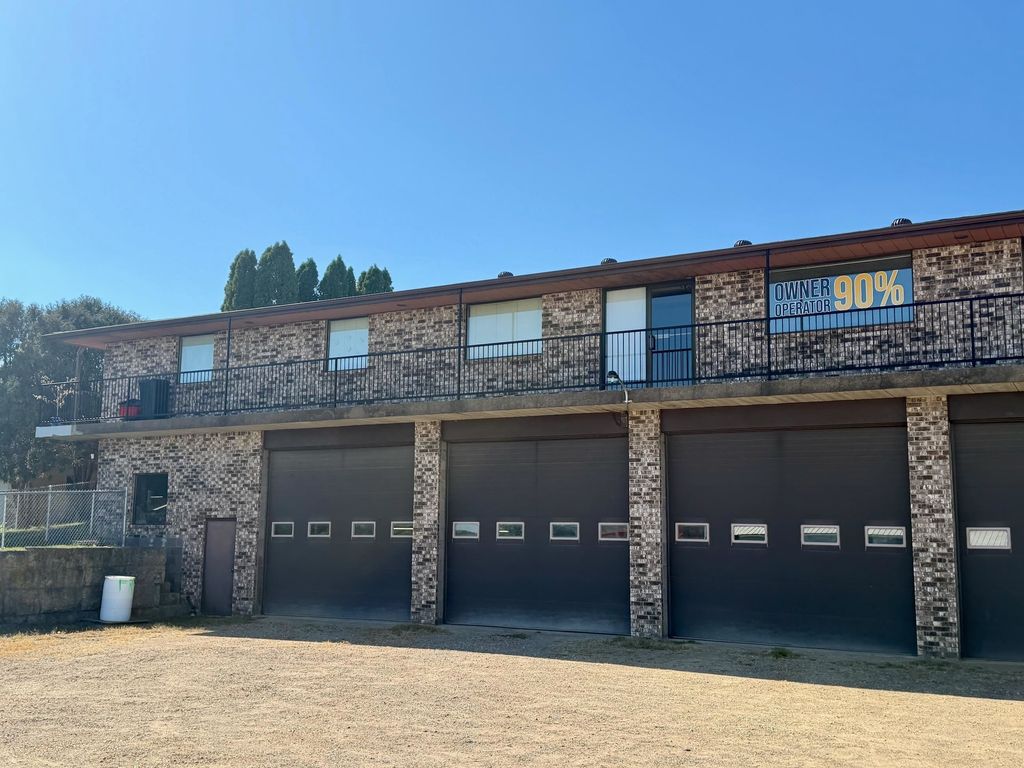 Photo of 10502 St Joseph Drive #Suite 5, Dubuque, IA 52003 (MLS # 153227)
