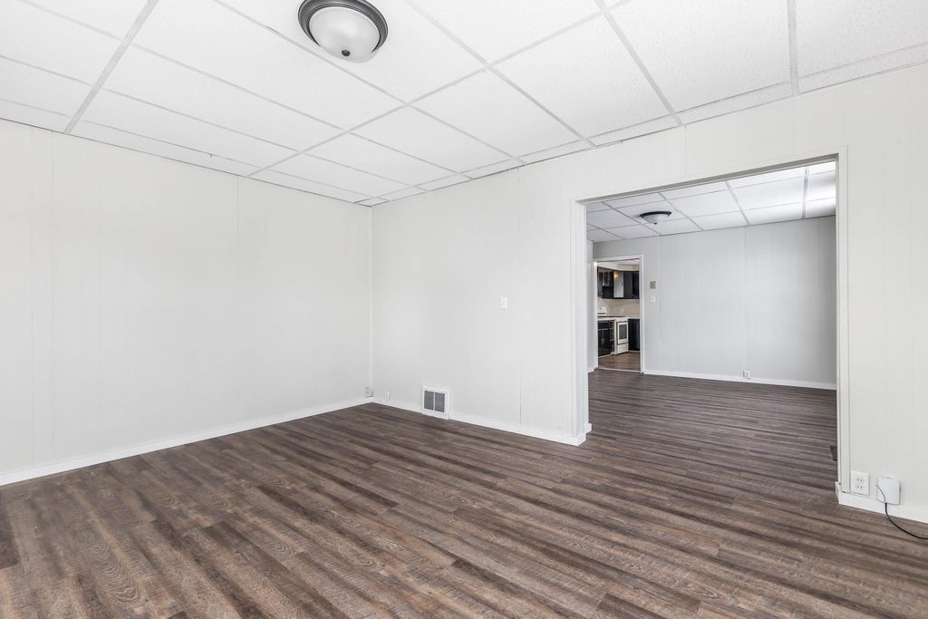 Photo of 835 Clarke Drive, Dubuque, IA 52001 (MLS # 153569)