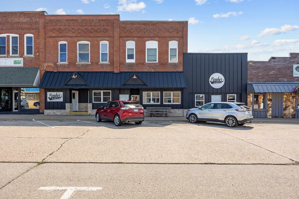 Photo of 115 N Washington Street, Edgewood, IA 52042 (MLS # 152628)