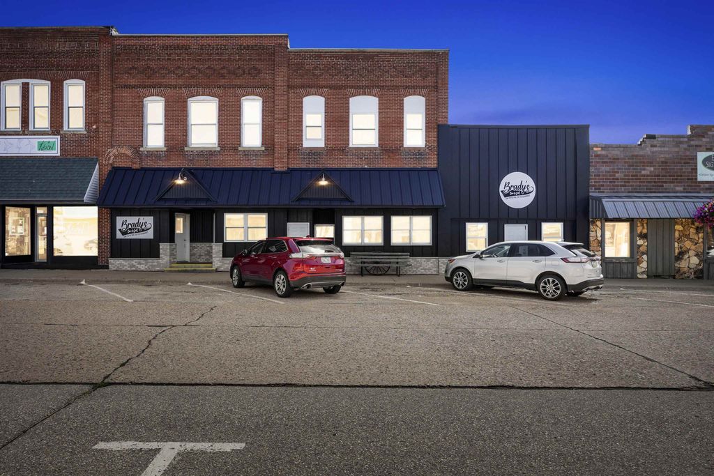 Photo of 115 N Washington Street, Edgewood, IA 52042 (MLS # 152628)
