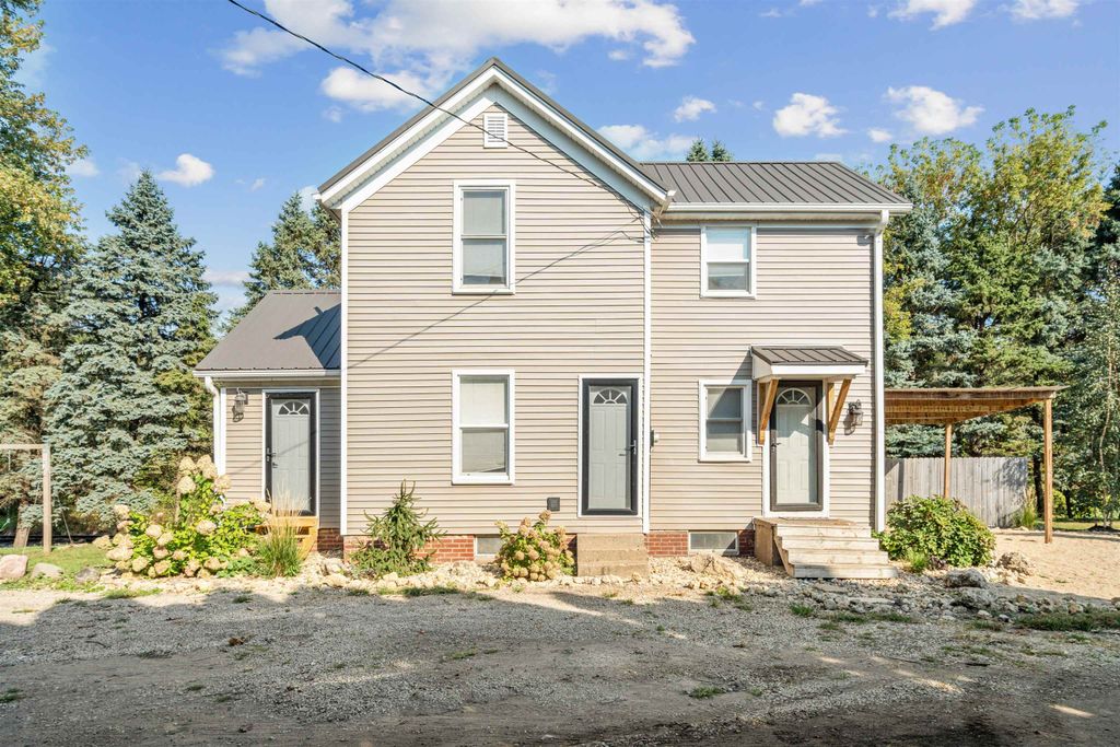 Photo of 12925 Julien Lane, Dubuque, IA 52002 (MLS # 153020)