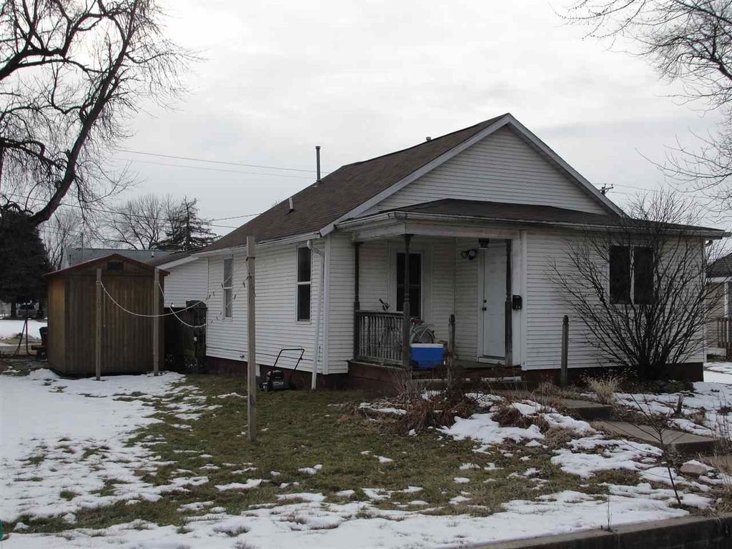 Photo of 526 Menominee Street, East Dubuque, IL 61025 (MLS # 153727)