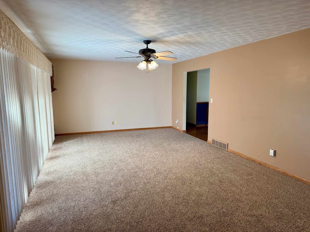 Photo of 401 Anderson Street, Manchester, IA 52057 (MLS # 154030)