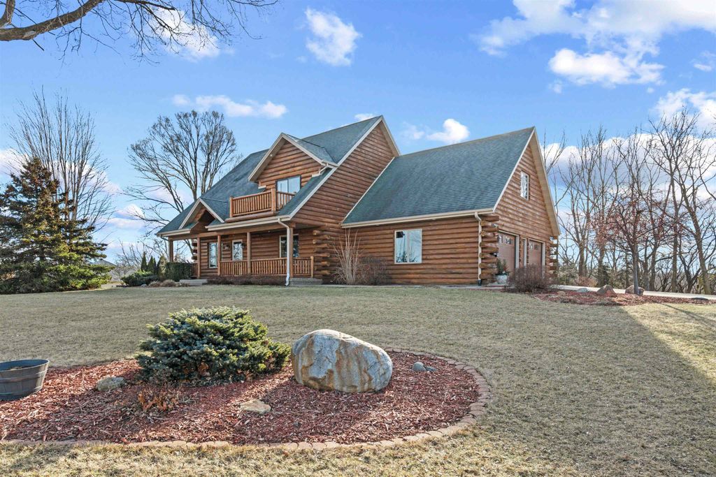 Photo of 30798 Pin Oak, Dyersville, IA 52040 (MLS # 153829)