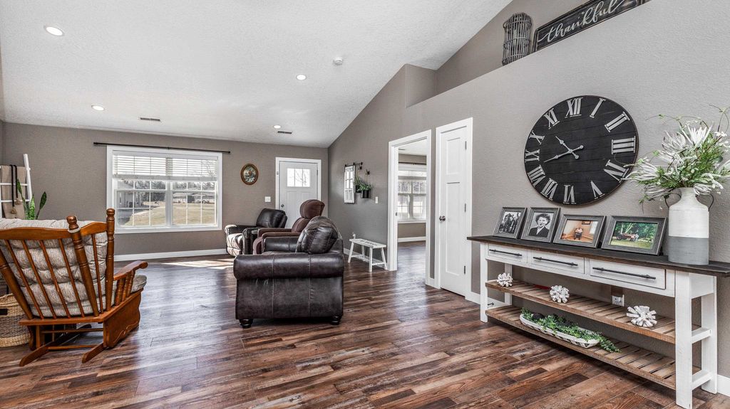 Photo of 108 Bailey Unit C Drive, Manchester, IA 52057 (MLS # 154146)