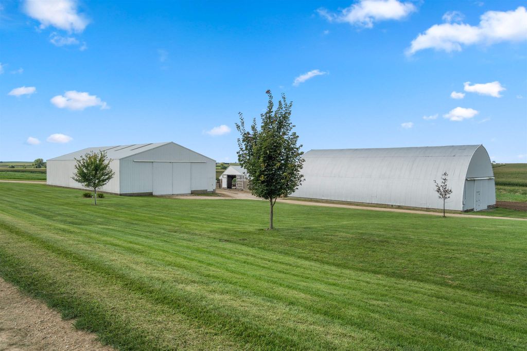 Photo of 1693 265th Avenue, Earlville, IA 52041 (MLS # 154074)