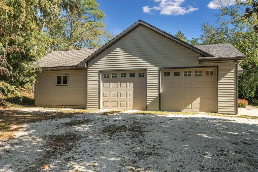 Photo of 2041 215th Street, Manchester, IA 52057 (MLS # 154005)