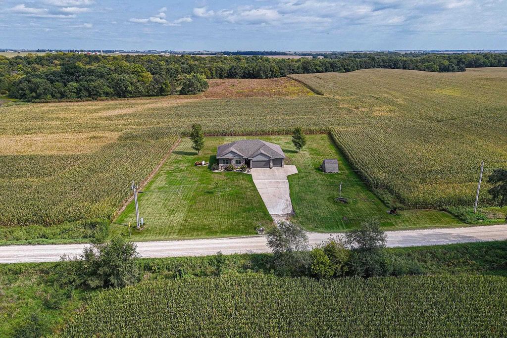 Photo of 1828 160th Avenue, Manchester, IA 52057 (MLS # 152957)