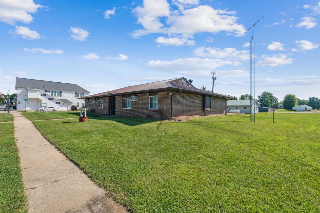 Photo of 108 S Center Street, Dundee, IA 52038 (MLS # 152784)