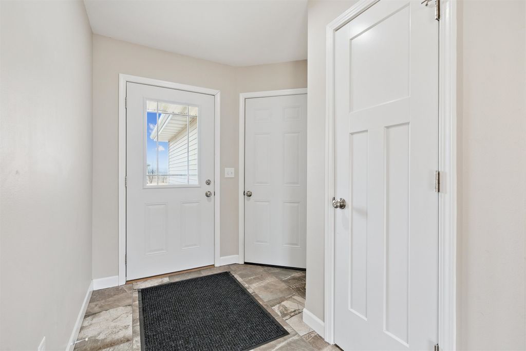 Photo of 2164 Comanche Drive, Asbury, IA 52002 (MLS # 154084)