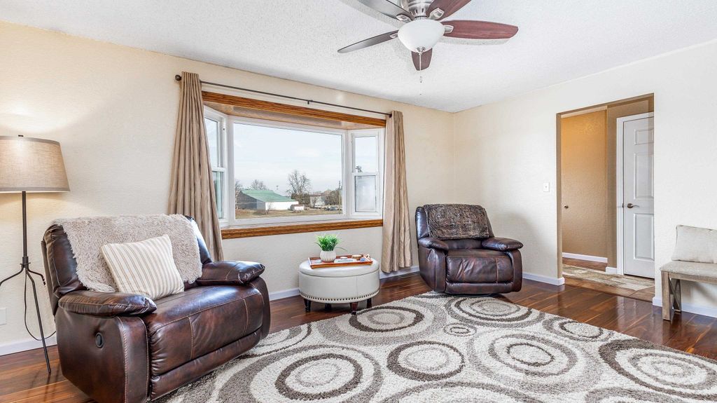 Photo of 725 Country Club Drive, Maquoketa, IA 52060 (MLS # 153722)