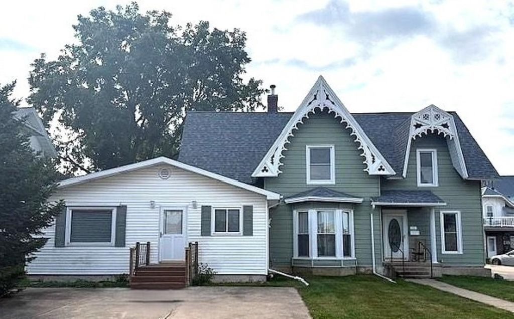 Photo of 210 S 2nd Street, Maquoketa, IA 52060 (MLS # 152955)