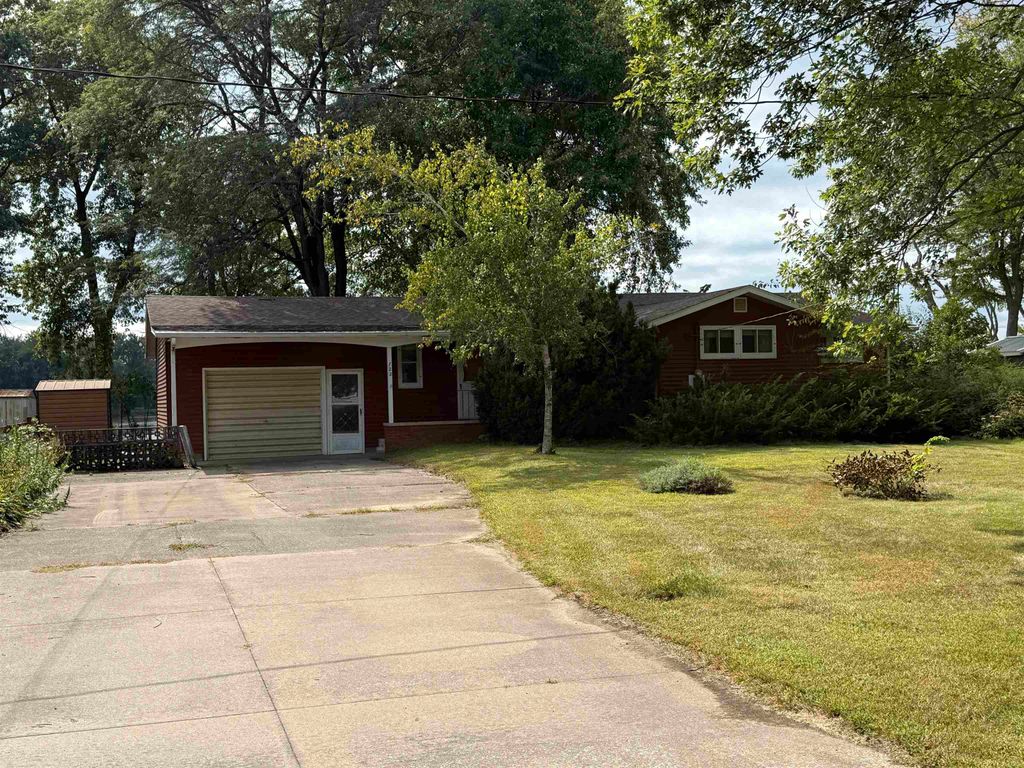 Photo of 722 Front Street, Cassville, WI 53806 (MLS # 153997)