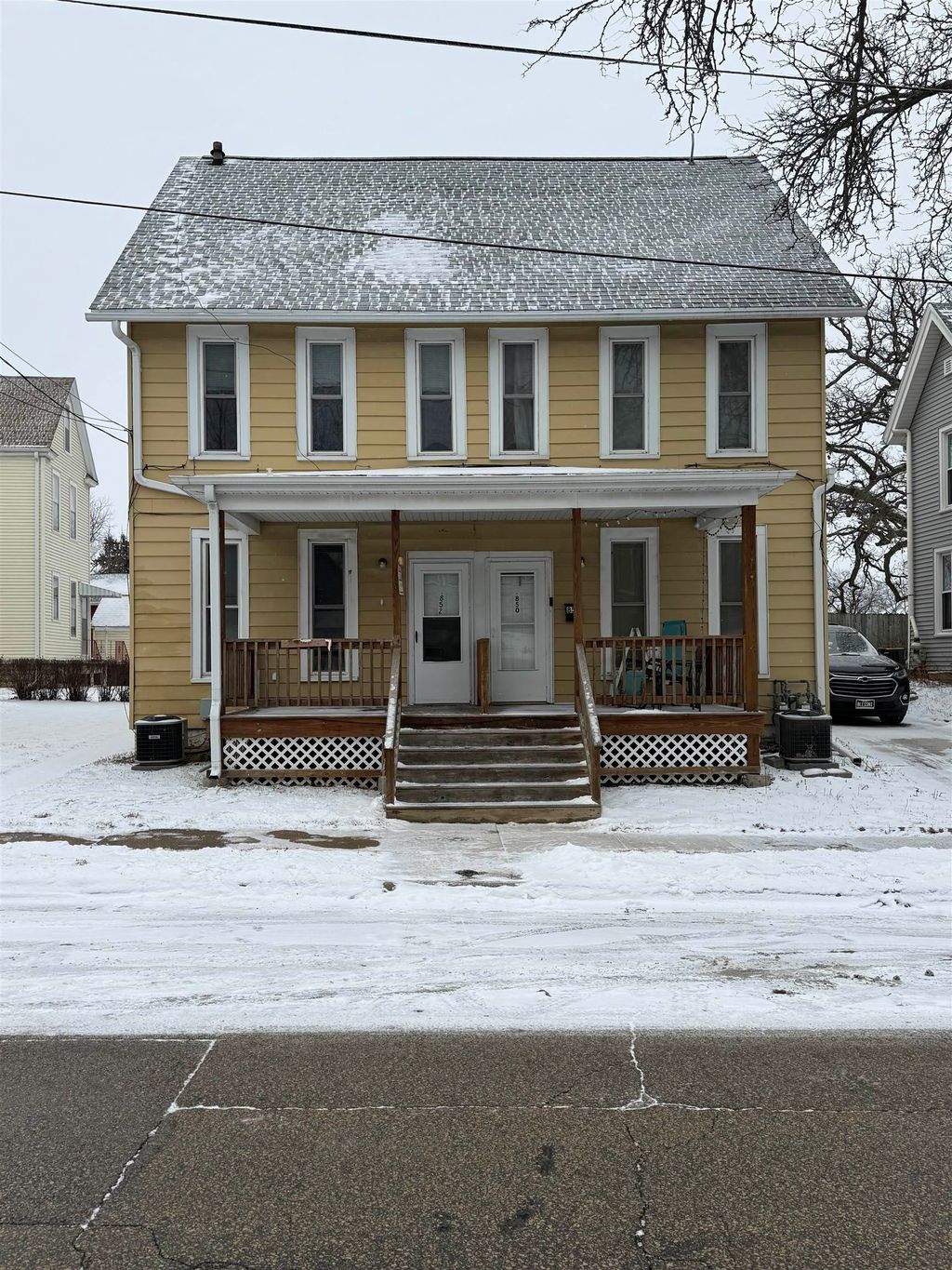 Photo of 850 Alpine Street, Dubuque, IA 52001 (MLS # 153748)