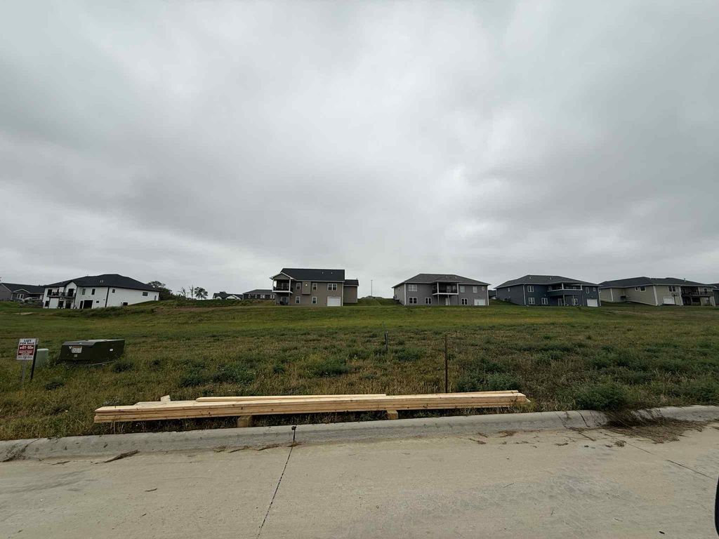 Photo of Lot 60 Rustic Point Lane, Dubuque, IA 52002 (MLS # 153067)