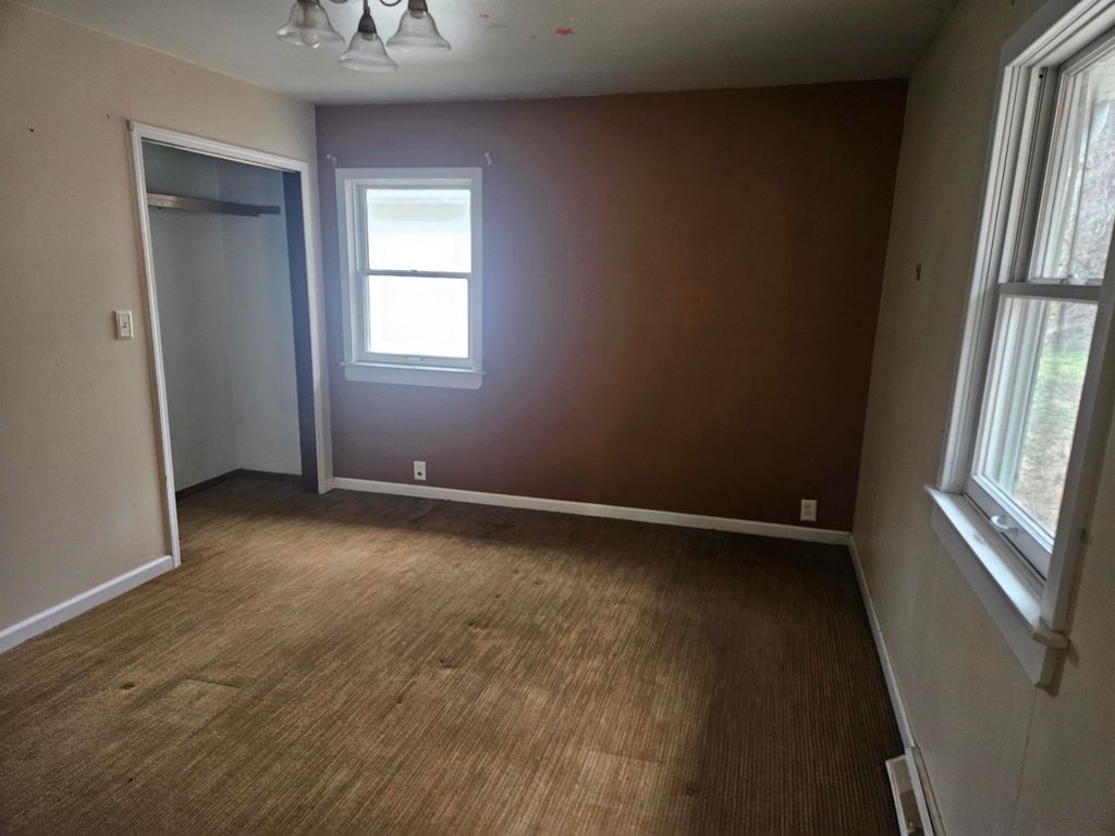 Photo of 600 Kaufmann Avenue, Dubuque, IA 52001 (MLS # 154215)