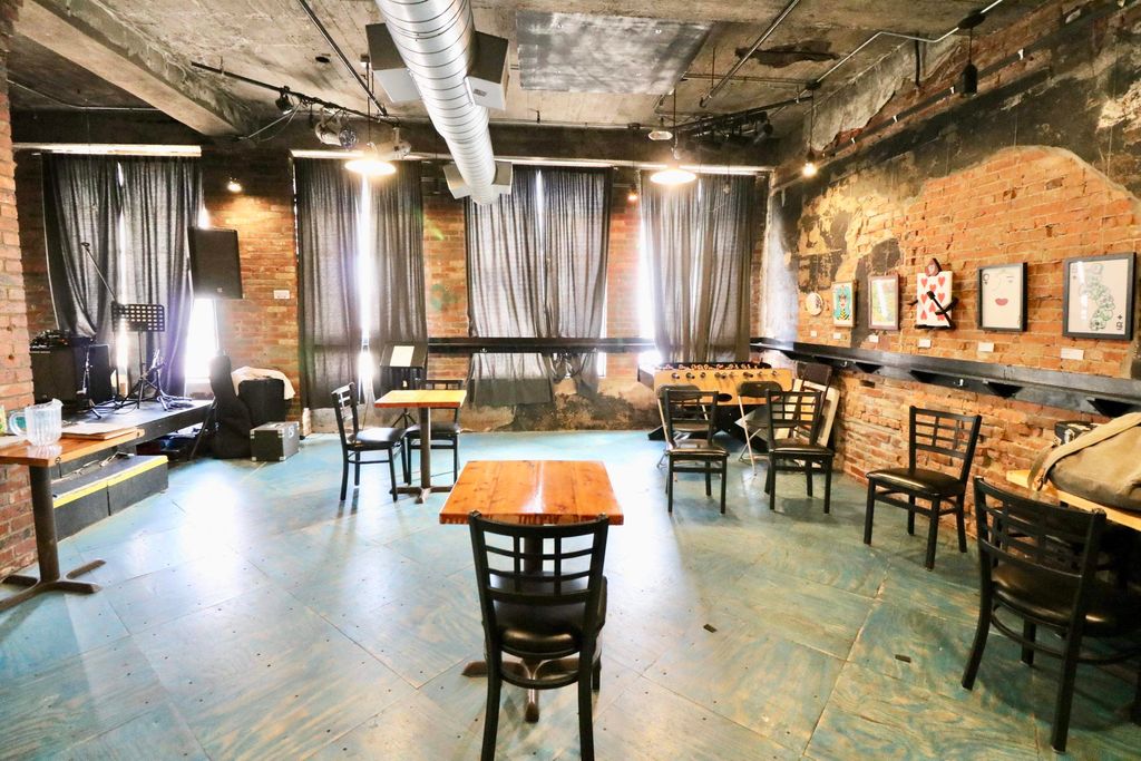 Photo of 62 E 7th Street, Dubuque, IA 52001 (MLS # 153133)