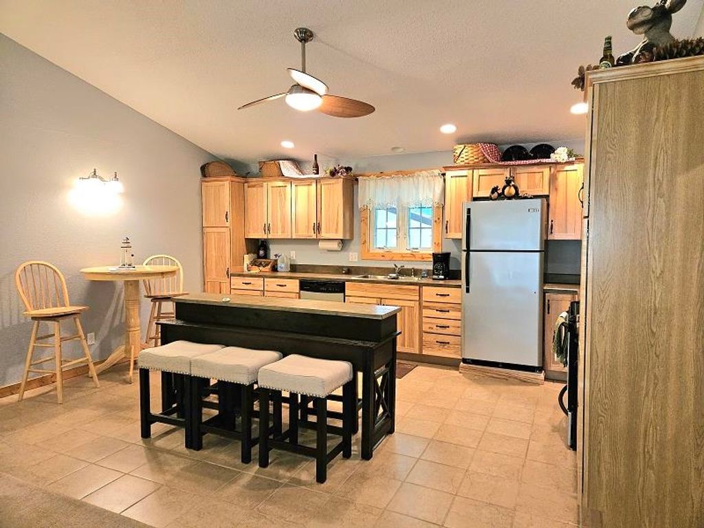 Photo of 428 Hickory Road, Guttenberg, IA 52052 (MLS # 154091)