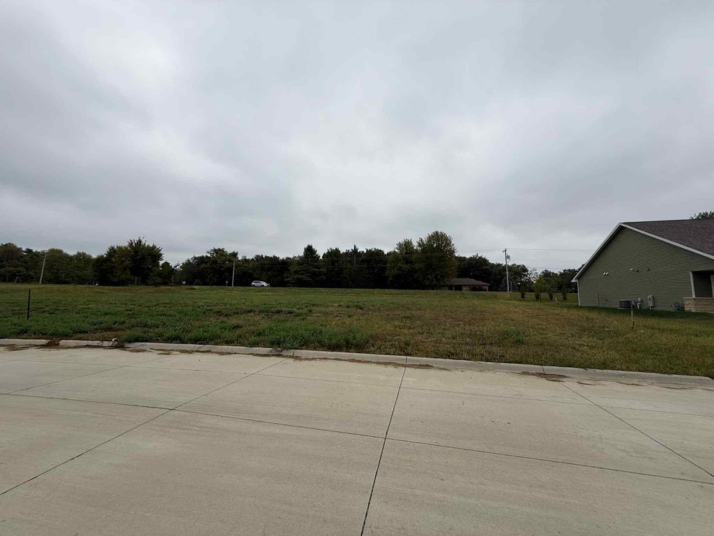 Photo of Lot 75 Wagon Wheel Lane, Dubuque, IA 52002 (MLS # 153071)