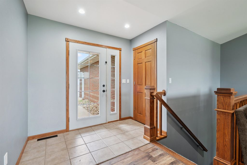 Photo of 9391 E Cashel Drive, Peosta, IA 52068 (MLS # 152464)