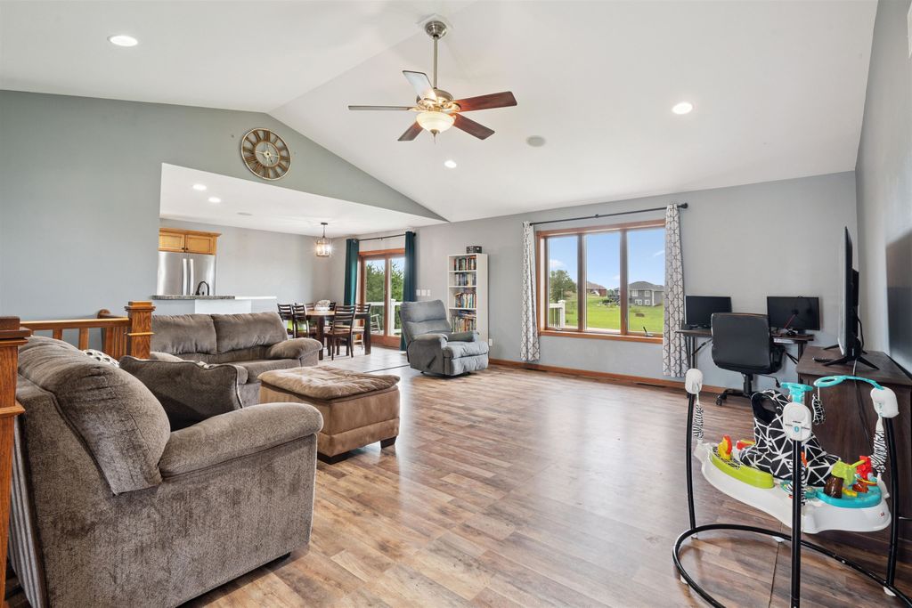 Photo of 9391 E Cashel Drive, Peosta, IA 52068 (MLS # 152464)