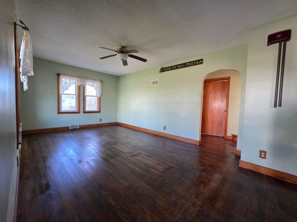 Photo of 305 W Main Street, Wyoming, IA 52362 (MLS # 153548)