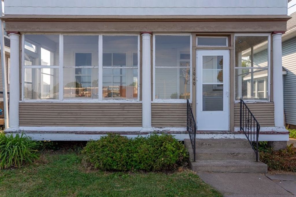 Photo of 1949 Saint Ambrose Street, Dubuque, IA 52001 (MLS # 153074)