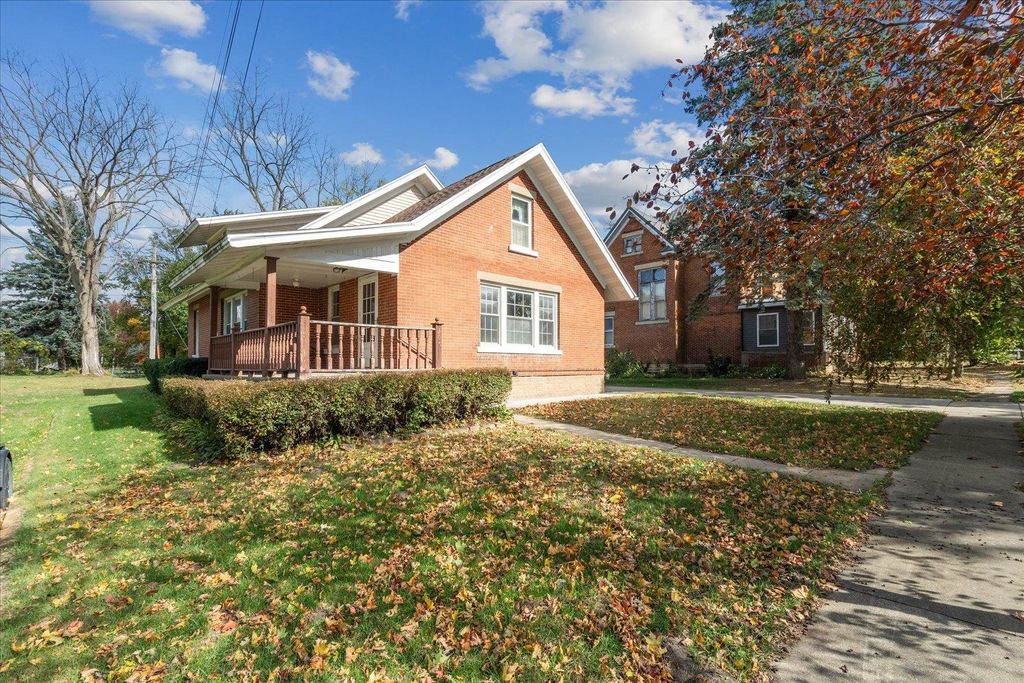 Photo of 307 SE 2nd Street, Hopkinton, IA 52237 (MLS # 153329)