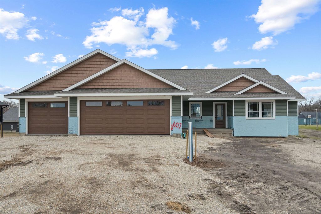 Photo of 607 Charles Street, Delhi, IA 52223 (MLS # 154004)