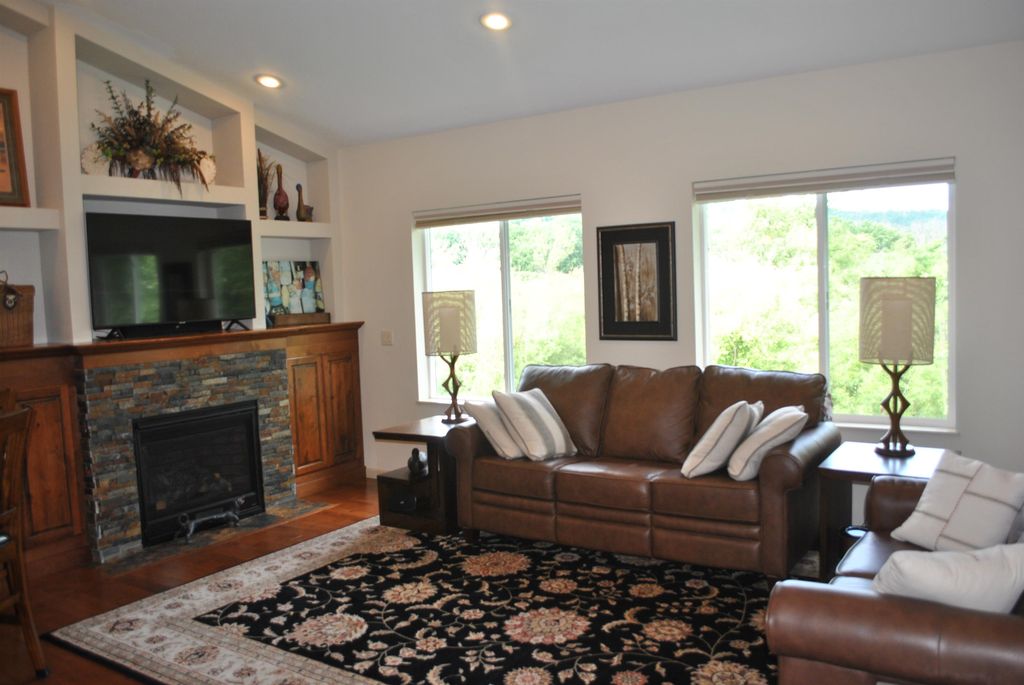 Photo of 405 Timberlane Road, Guttenberg, IA 52052 (MLS # 154069)