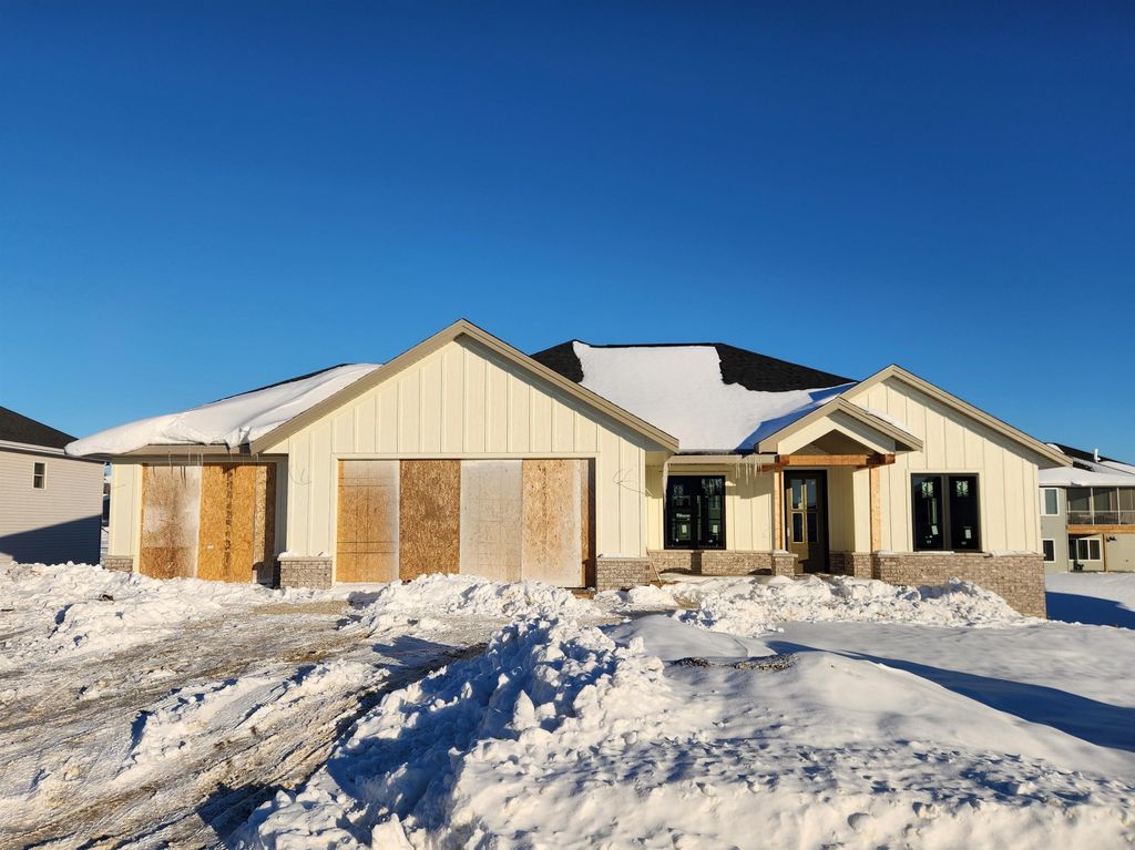 Photo of 424 Solomia Court, Peosta, IA 52068 (MLS # 153631)