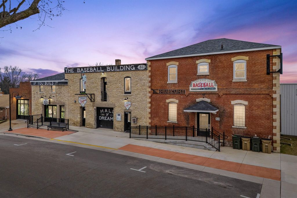 Photo of 310 SE 2nd Street, Dyersville, IA 52040 (MLS # 151735)