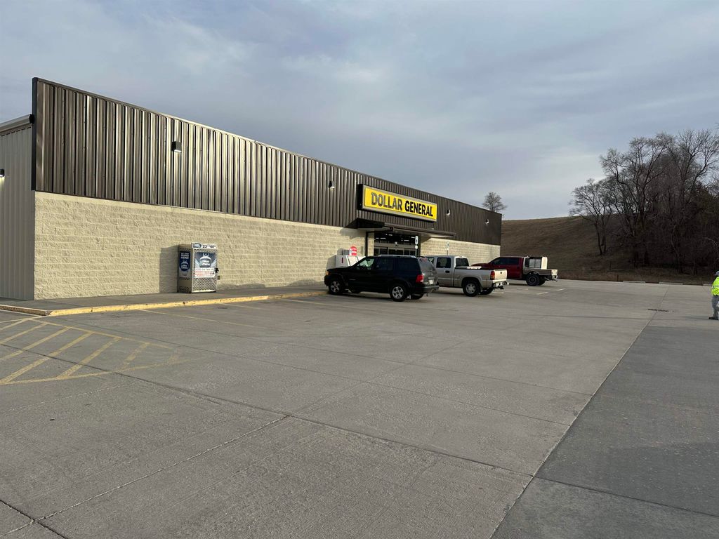 Photo of 3973 County Road V18, Brooklyn, IA 52211 (MLS # 153743)