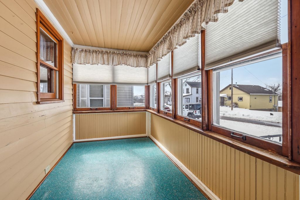 Photo of 266 Beecher Street, East Dubuque, IL 61025 (MLS # 154157)