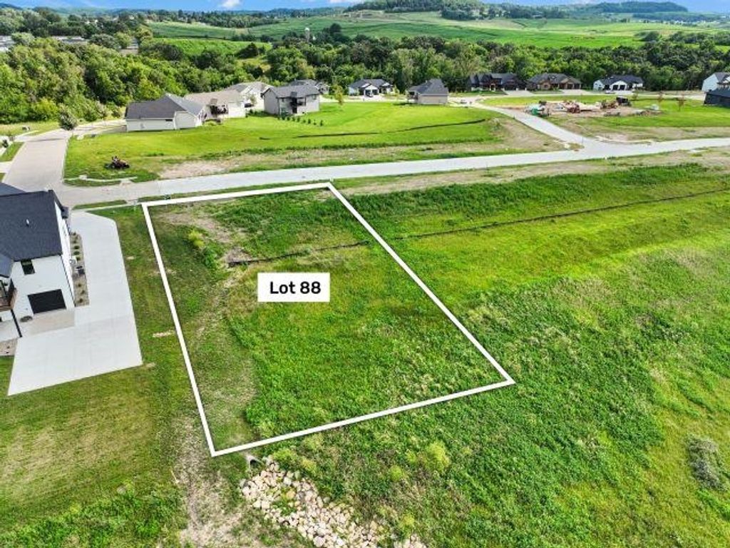Photo of Lot 88 Waterbridge Lane, Dubuque, IA 52003 (MLS # 152552)