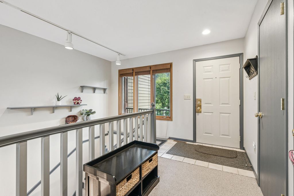 Photo of 7 Oak Glen Drive, Galena, IL 61036 (MLS # 152909)