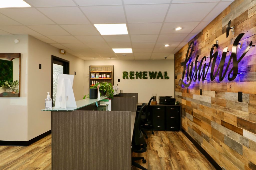 Photo of 3100 Cedar Crest Ridge #Suite 5, Dubuque, IA 52003 (MLS # 153522)