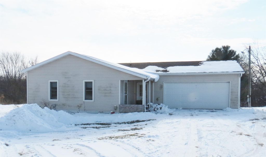 Photo of 7336 Caves Road, Maquoketa, IA 52060 (MLS # 153583)
