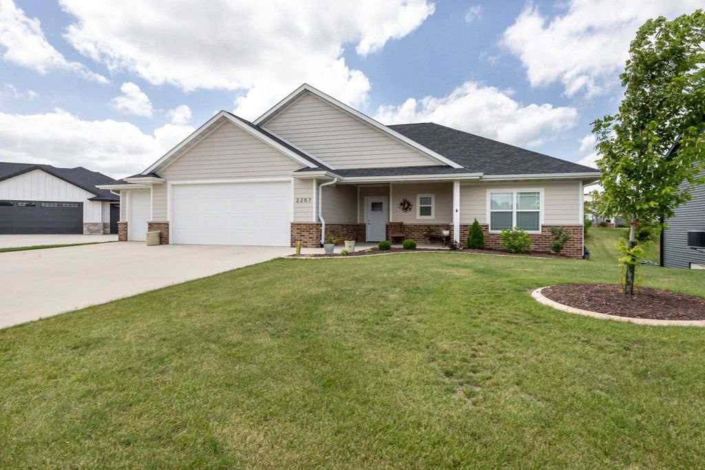 Photo of 2207 Eldie Drive, Asbury, IA 52002 (MLS # 152359)