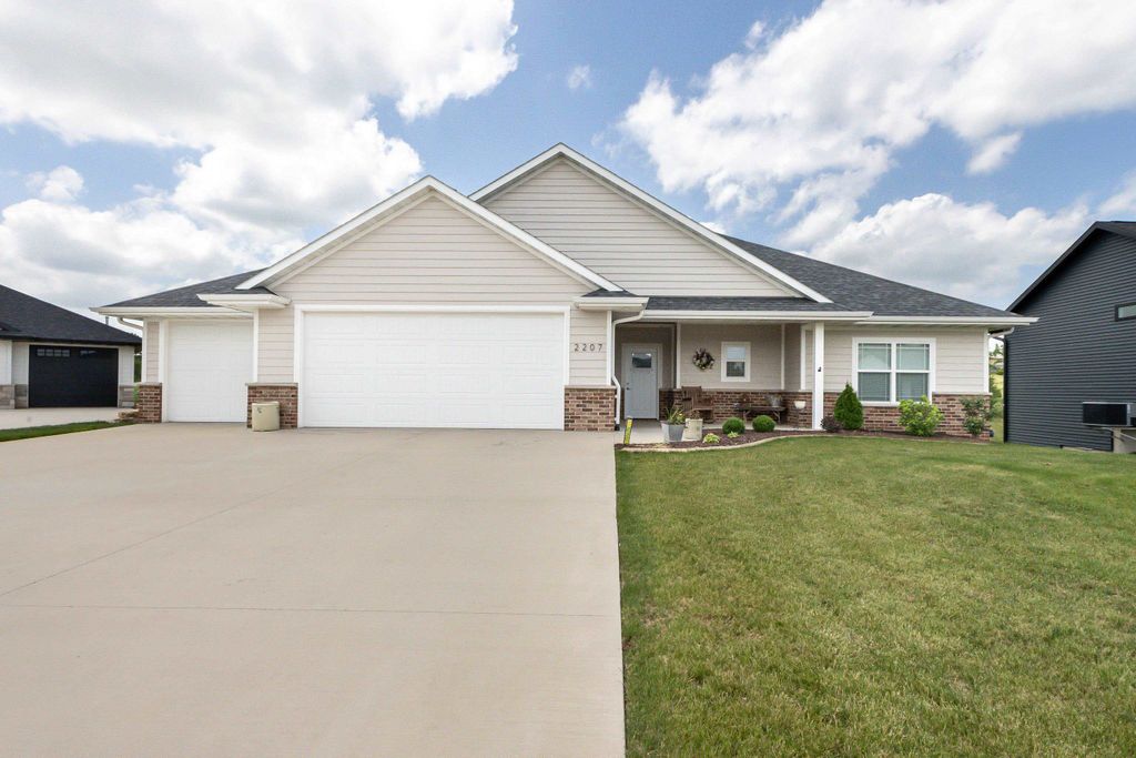 Photo of 2207 Eldie Drive, Asbury, IA 52002 (MLS # 152359)