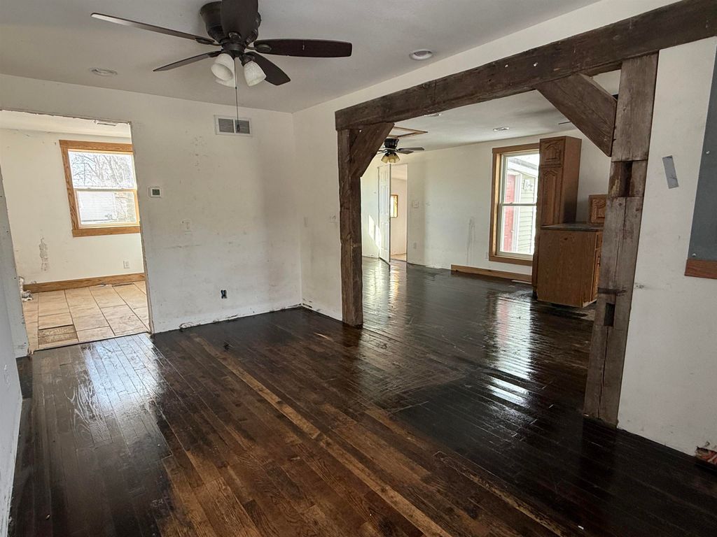 Photo of 405 Grant Street, Manchester, IA 52057 (MLS # 154040)