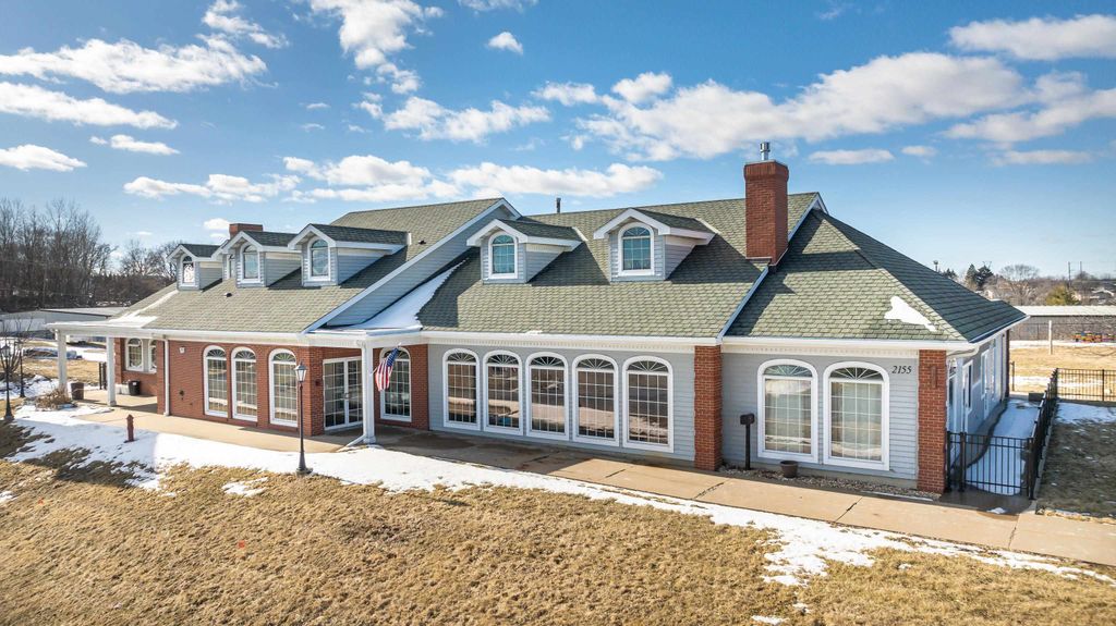 Photo of 2155 Southpark Court, Dubuque, IA 52003 (MLS # 153915)