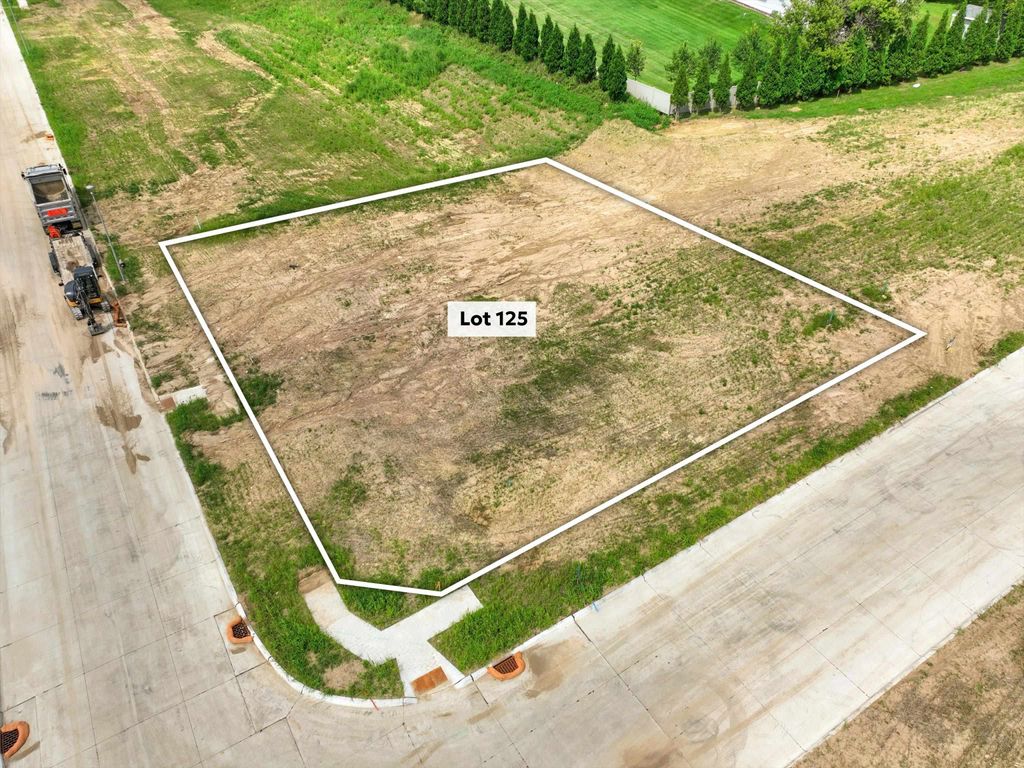Photo of Lot 125 Edenbrook Lane, Dubuque, IA 52003 (MLS # 152535)