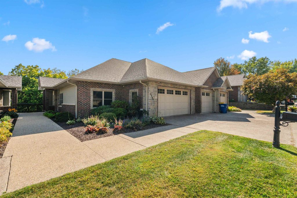 Photo of 3280 Lake Front Drive, Dubuque, IA 52003 (MLS # 152965)